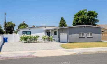 9821 Odessa Avenue, Northridge, California 91343, 3 Bedrooms Bedrooms, ,3 BathroomsBathrooms,Residential,Buy,9821 Odessa Avenue,GD24151007