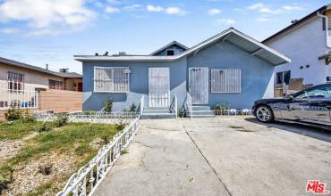 935 W 54th Street, Los Angeles, California 90037, 2 Bedrooms Bedrooms, ,Residential Income,Buy,935 W 54th Street,24417161