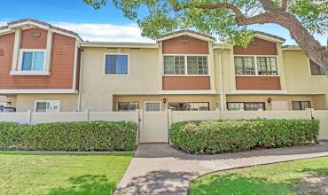 10170 Palm Glen Dr 48, Santee, California 92071, 3 Bedrooms Bedrooms, ,2 BathroomsBathrooms,Residential,Buy,10170 Palm Glen Dr 48,240017101SD