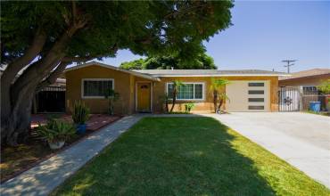 663 E Elm Street, Ontario, California 91761, 2 Bedrooms Bedrooms, ,1 BathroomBathrooms,Residential,Buy,663 E Elm Street,IV24121477