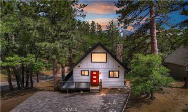 1010 Fenway Drive, Big Bear City, California 92314, 2 Bedrooms Bedrooms, ,1 BathroomBathrooms,Residential,Buy,1010 Fenway Drive,EV24116192