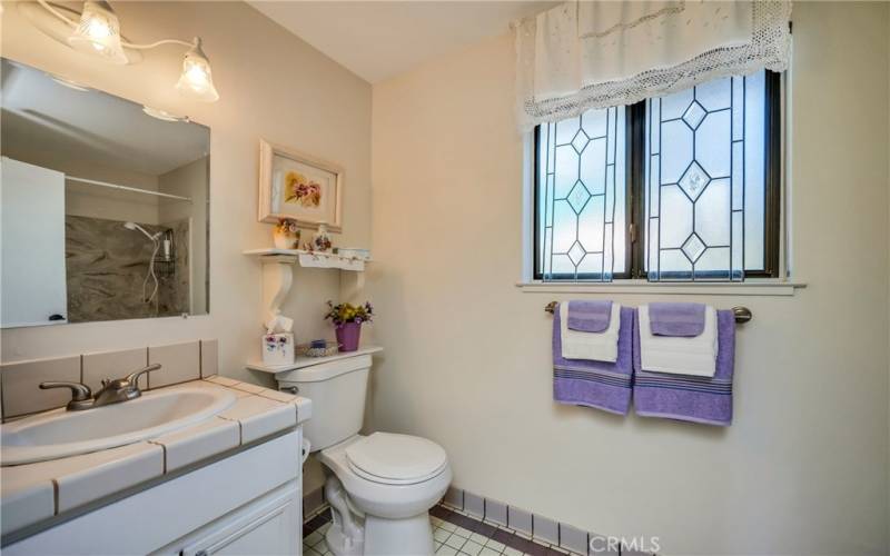 2nd bathroom