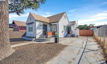 8524 Dowling St, Oakland, California 94605, 2 Bedrooms Bedrooms, ,1 BathroomBathrooms,Residential,Buy,8524 Dowling St,41067539