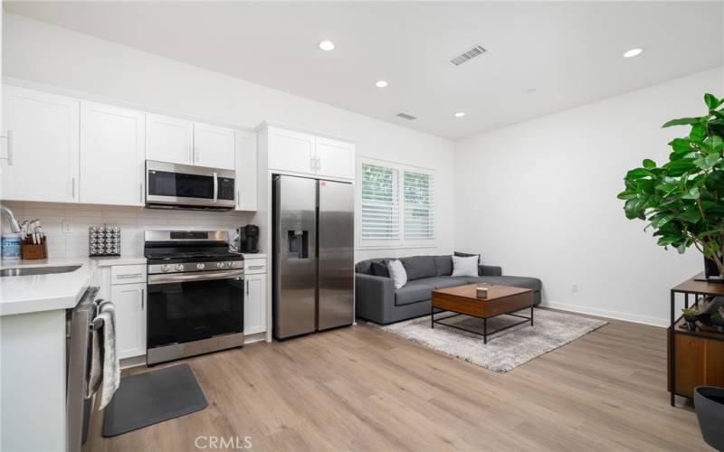 Wonderful flow between kitchen & Living Room