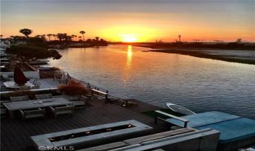 223 Canal Street, Newport Beach, California 92663, 4 Bedrooms Bedrooms, ,3 BathroomsBathrooms,Residential,Buy,223 Canal Street,NP24151469