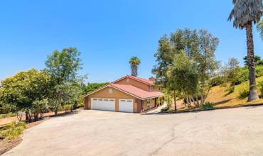 2440 Haas St, Escondido, California 92025, 4 Bedrooms Bedrooms, ,3 BathroomsBathrooms,Residential,Buy,2440 Haas St,PTP2404425