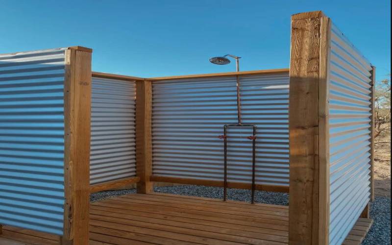 Nevada - outdoor shower