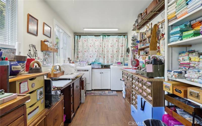 Craft room/laundry room