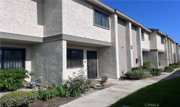 4311 W Mcfadden Avenue 9, Santa Ana, California 92704, 2 Bedrooms Bedrooms, ,2 BathroomsBathrooms,Residential,Buy,4311 W Mcfadden Avenue 9,DW24152475