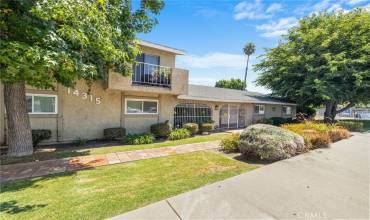 14315 Broadway 206, Whittier, California 90604, 2 Bedrooms Bedrooms, ,2 BathroomsBathrooms,Residential,Buy,14315 Broadway 206,IG24152524