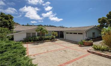 1104 Via Coronel, Palos Verdes Estates, California 90274, 5 Bedrooms Bedrooms, ,3 BathroomsBathrooms,Residential Lease,Rent,1104 Via Coronel,SB24151675