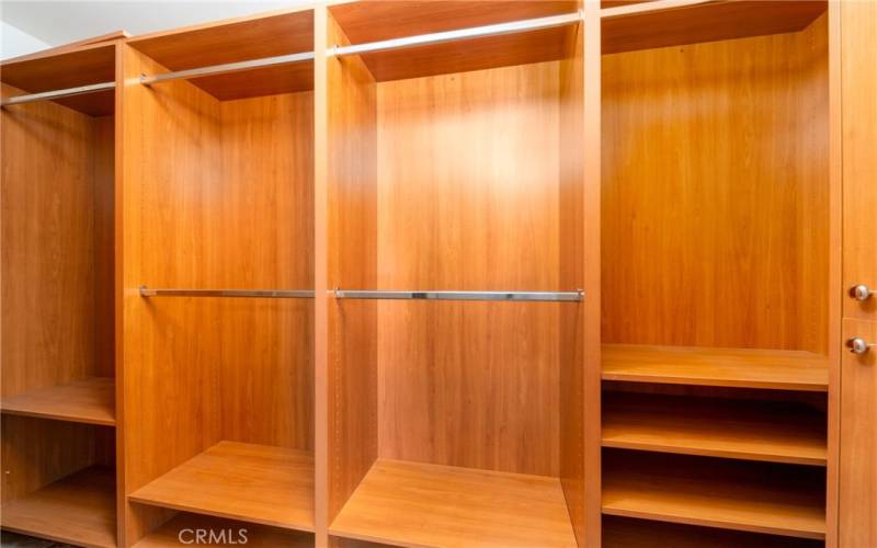 Custom closet in Masterbedroom