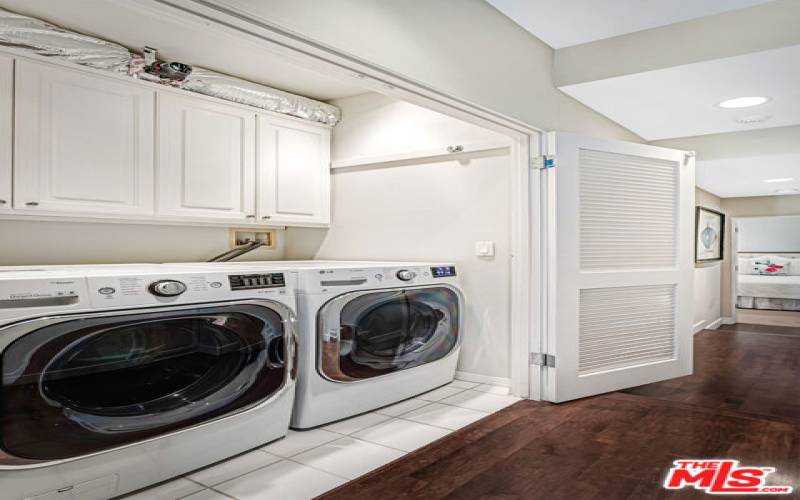 Laundry on second floor (same as bedrooms)