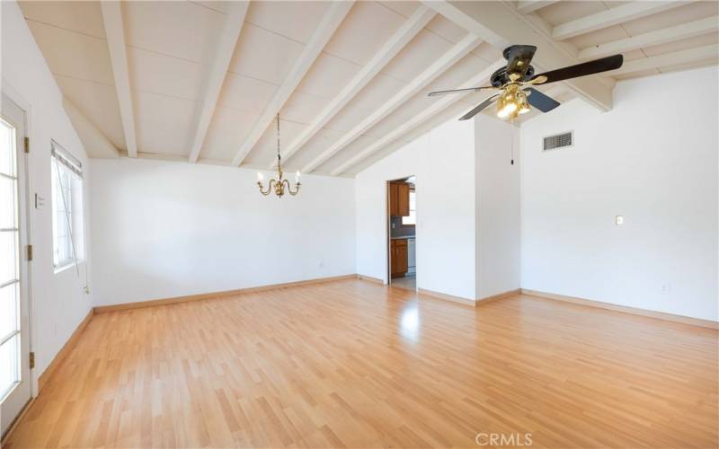 Living room to dining area