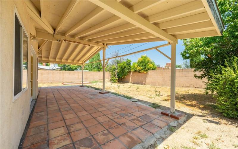 Large vaulted covered patio