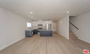 204 29th Street, Los Angeles, California 90011, 4 Bedrooms Bedrooms, ,4 BathroomsBathrooms,Residential Lease,Rent,204 29th Street,24419789