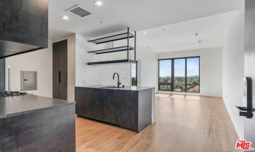 10700 Tabor Street 524, Los Angeles, California 90034, 1 Bedroom Bedrooms, ,1 BathroomBathrooms,Residential Lease,Rent,10700 Tabor Street 524,24419815