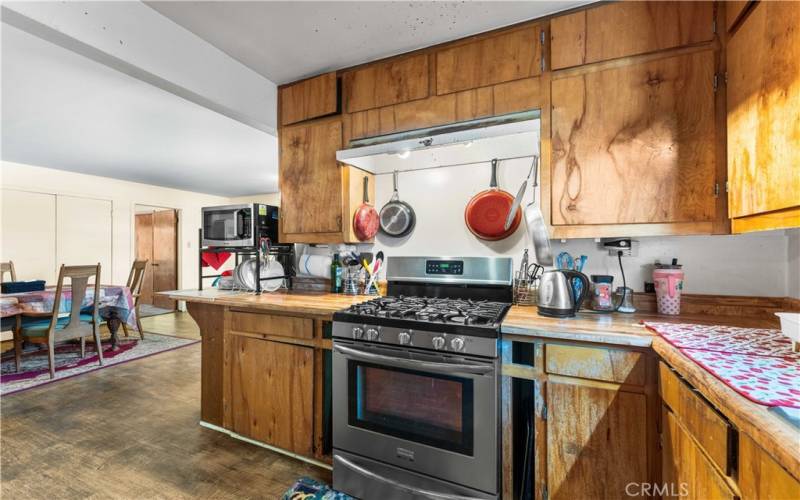 main house kitchen