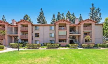 12075 Alta Carmel Court 52, San Diego, California 92128, 1 Bedroom Bedrooms, ,1 BathroomBathrooms,Residential,Buy,12075 Alta Carmel Court 52,240017346SD