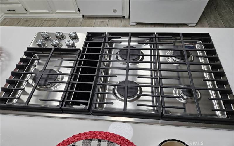 5 burner gas cooktop