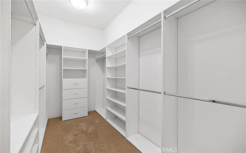 Walk in closet