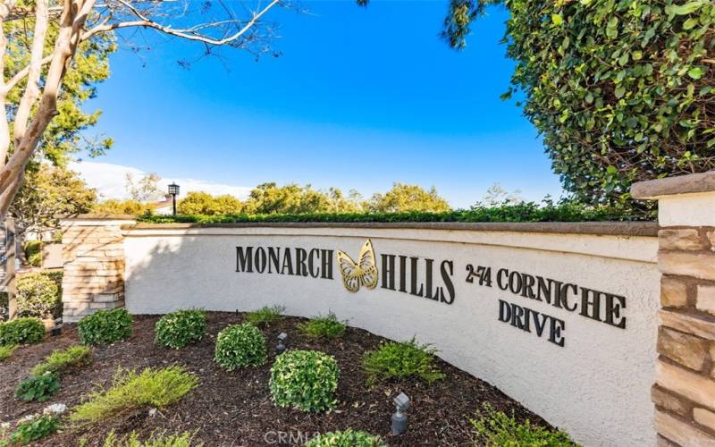 Monarch Hills HOA Sign