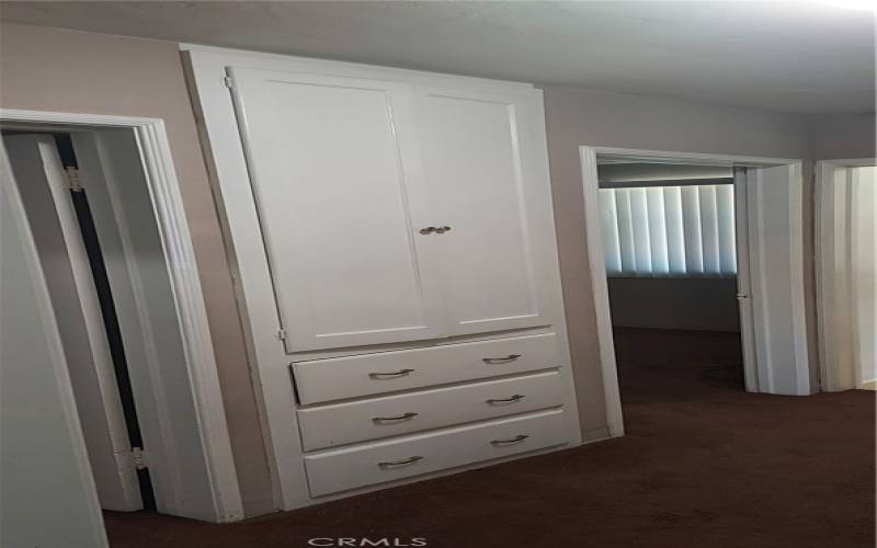 Linen cupboard in Hallway