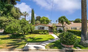 1001 Walnut Avenue, Redlands, California 92373, 4 Bedrooms Bedrooms, ,2 BathroomsBathrooms,Residential,Buy,1001 Walnut Avenue,IV24150575