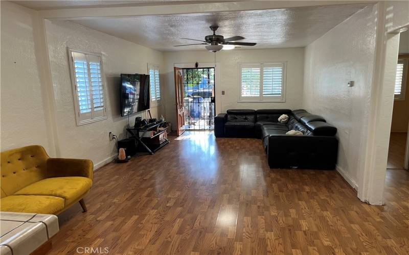 Living room & Dining area