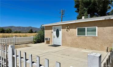 31191 Illinois Street, Lake Elsinore, California 92530, 1 Bedroom Bedrooms, ,1 BathroomBathrooms,Residential,Buy,31191 Illinois Street,SW24151288