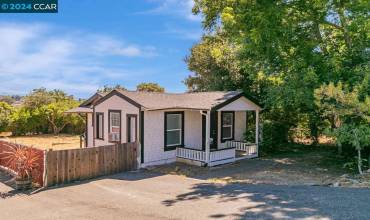 909 Benicia Rd, Vallejo, California 94591, 2 Bedrooms Bedrooms, ,2 BathroomsBathrooms,Residential,Buy,909 Benicia Rd,41067853