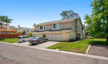 2318 Manzana Way 5, San Diego, California 92139, 3 Bedrooms Bedrooms, ,2 BathroomsBathrooms,Residential,Buy,2318 Manzana Way 5,240017406SD