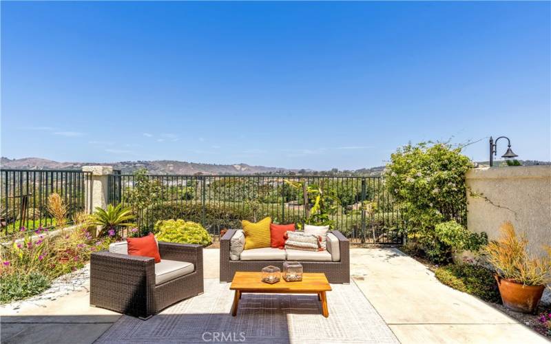 Morning coffee or sunset libations can be enjoyed year-round on the back patio with pretty views of the golf course, hills & Mission San Juan Capistrano!