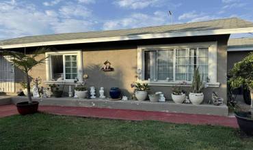 1857 S Lanoitan Avenue, National City, California 91950, 3 Bedrooms Bedrooms, ,1 BathroomBathrooms,Residential,Buy,1857 S Lanoitan Avenue,PTP2404497