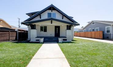 1034 W 78th Street, Los Angeles, California 90044, 4 Bedrooms Bedrooms, ,2 BathroomsBathrooms,Residential,Buy,1034 W 78th Street,PW24151526