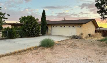 15636 Washoan Road, Apple Valley, California 92307, 3 Bedrooms Bedrooms, ,2 BathroomsBathrooms,Residential,Buy,15636 Washoan Road,IV24150817