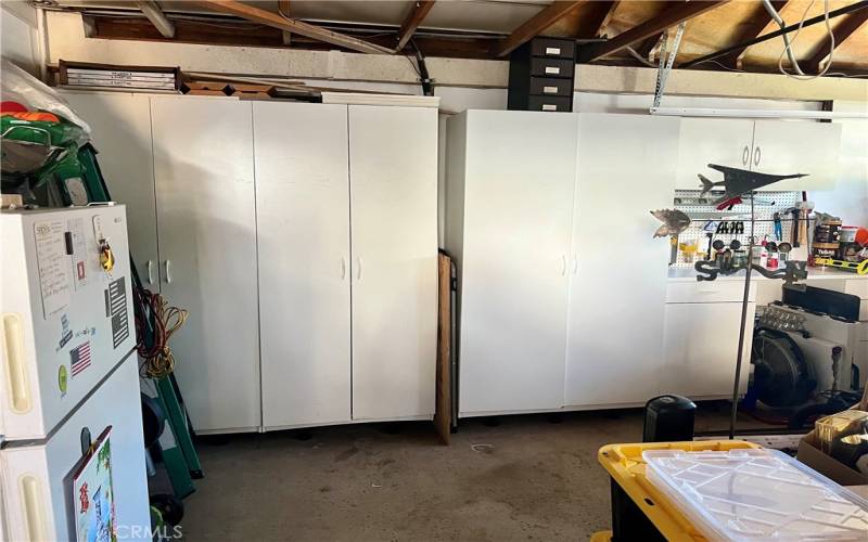 garage cabinets