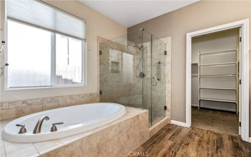 Primary Suite Soaking Tub