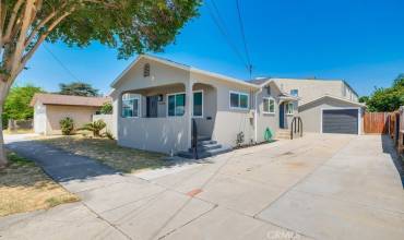 16708 Orchard Avenue, Bellflower, California 90706, 2 Bedrooms Bedrooms, ,1 BathroomBathrooms,Residential Lease,Rent,16708 Orchard Avenue,PW24154500