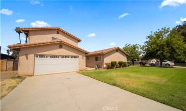 609 N Lincoln Street, Redlands, California 92374, 6 Bedrooms Bedrooms, ,4 BathroomsBathrooms,Residential,Buy,609 N Lincoln Street,IV24154396