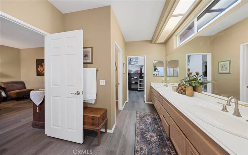 Primary Bathroom, Facing Closet