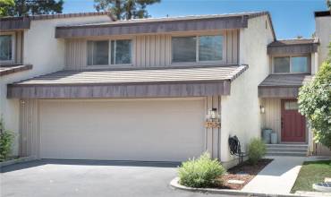 1534 Holly Court, Thousand Oaks, California 91360, 3 Bedrooms Bedrooms, ,2 BathroomsBathrooms,Residential,Buy,1534 Holly Court,SR24130654