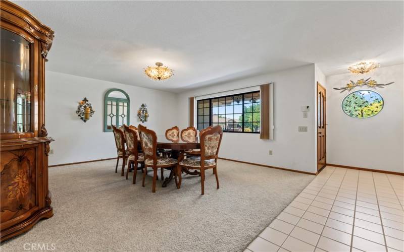 Formal Entry and Dining Room