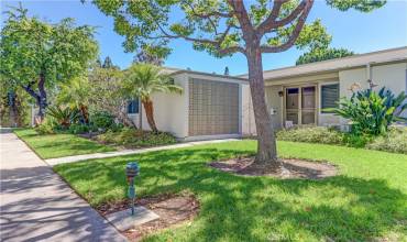 767 Calle Aragon G, Laguna Woods, California 92637, 2 Bedrooms Bedrooms, ,1 BathroomBathrooms,Residential,Buy,767 Calle Aragon G,OC24153495