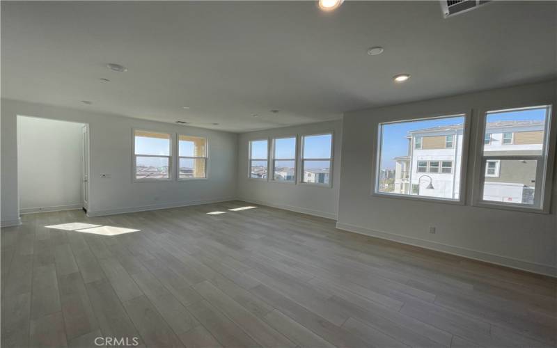 Large Open Floor Plan with unobstructed views