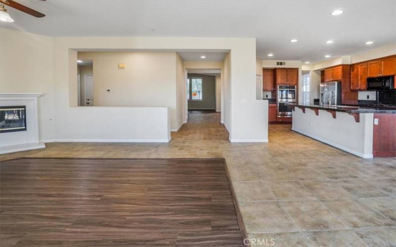 family room kitchen