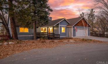 1360 Montreal Drive, Lake Arrowhead, California 92352, 3 Bedrooms Bedrooms, ,2 BathroomsBathrooms,Residential,Buy,1360 Montreal Drive,NDP2406708