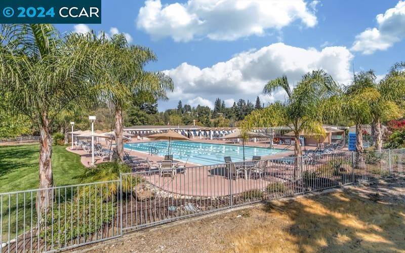 Pool at Hillside Clubhouse