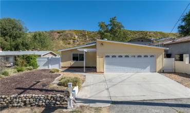 29667 Cromwell Avenue, Castaic, California 91384, 2 Bedrooms Bedrooms, ,2 BathroomsBathrooms,Residential,Buy,29667 Cromwell Avenue,SR24155819