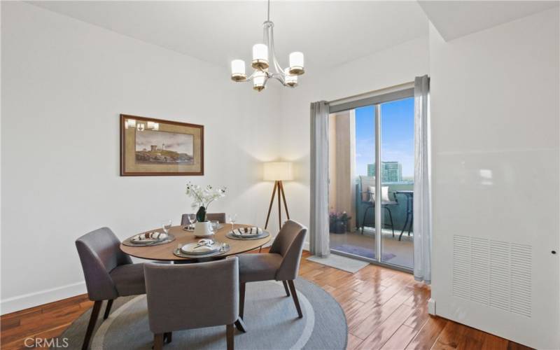 Dining room with balcony and stunning views!